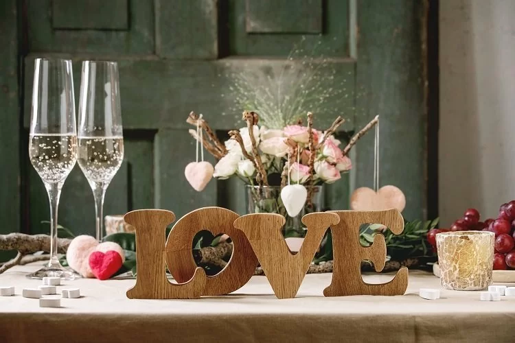 Придание индивидуальности свадебной атрибутике