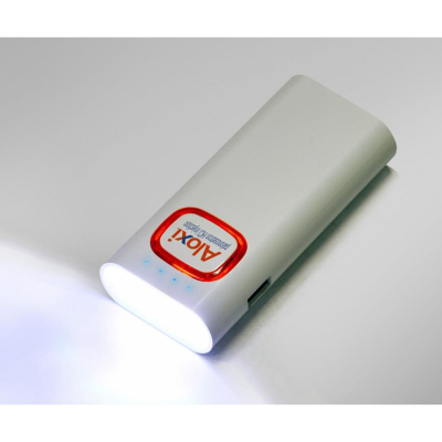 Зарядное устройство с ультраярким LED-фонариком и подсветкой логотипа, 4400 mAh, цвет белый с красным, арт. 7450-4-1